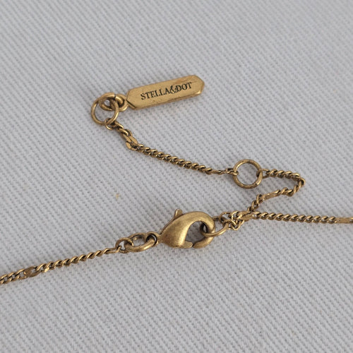 Stella & Dot Starstruck Charm Gold Tone Oval Sunburst Rhinestone Pendant Necklace