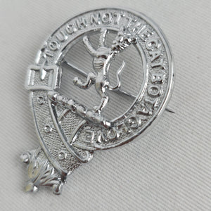 Vintage Scottish Clan Wildcat "Touch Not the Cat Bota Glove" Crest Brooch