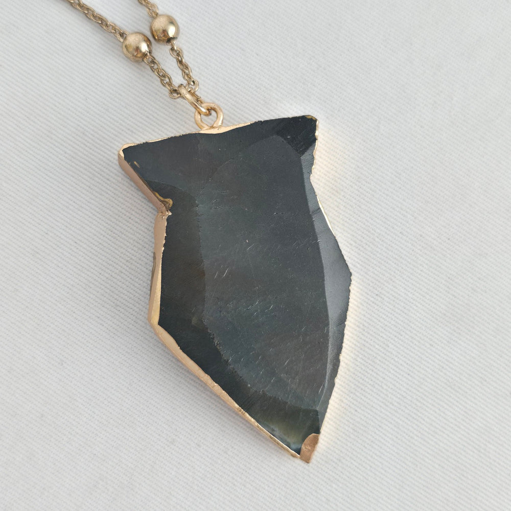 Vintage Black & Gold Stone Pendant Necklace Gold Tone Ball Chain Jewelry