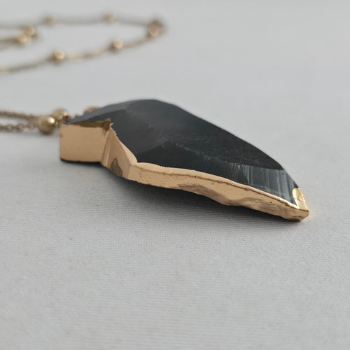 Vintage Black & Gold Stone Pendant Necklace Gold Tone Ball Chain Jewelry