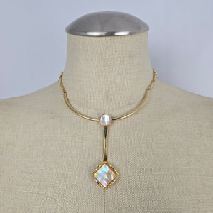 Vintage Gold Tone Mother of Pearl Necklace & Earring Set Pendant Jewelry
