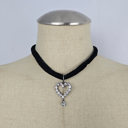 Vintage Black Velvet Crystal Heart Pendant Necklace Jewelry
