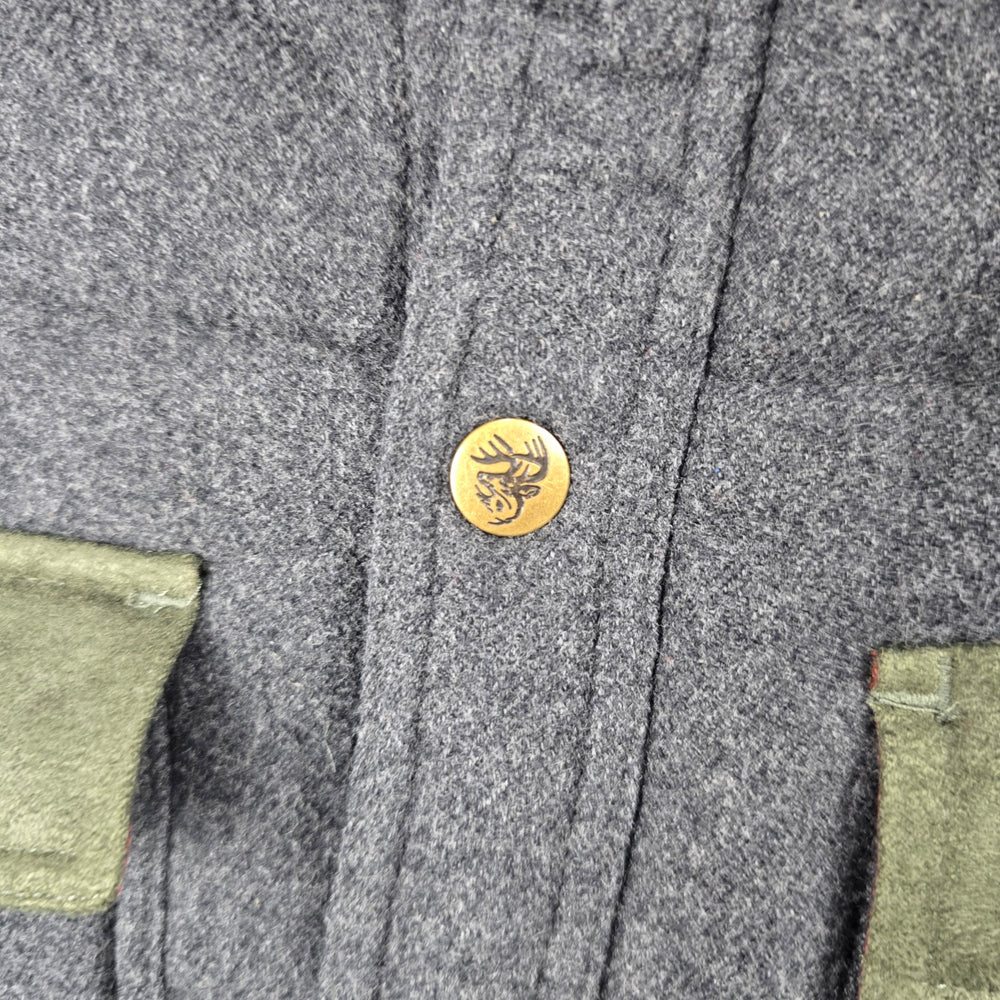 Legendary Whitetails Gray Olive Quilted Shirt Jacket Size L