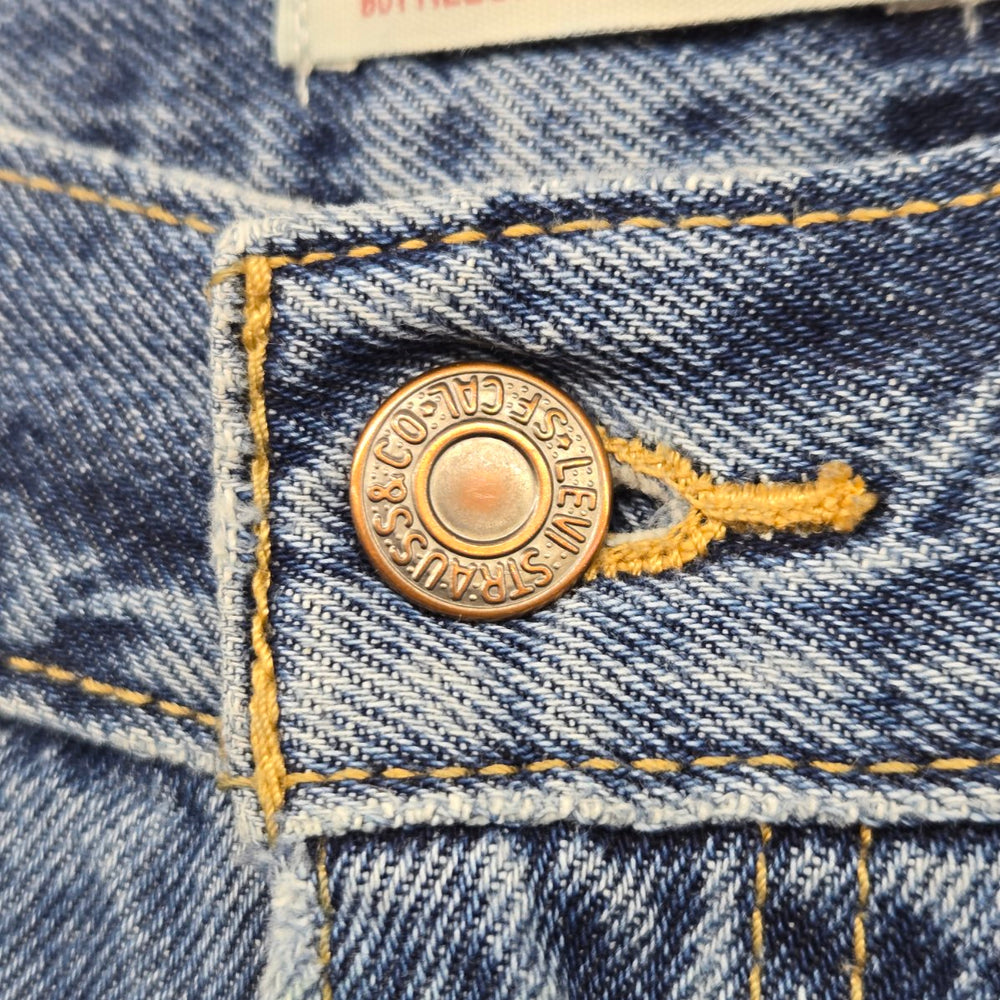Levi’s ’94 Baggy Bootcut Jeans Medium Wash - Size 32