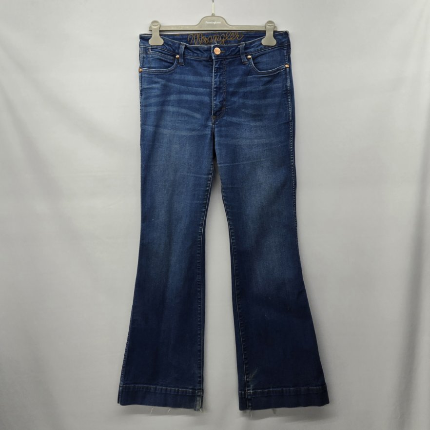 Wrangler Women’s Medium Blue Wash Bootcut Jeans Size 32x34
