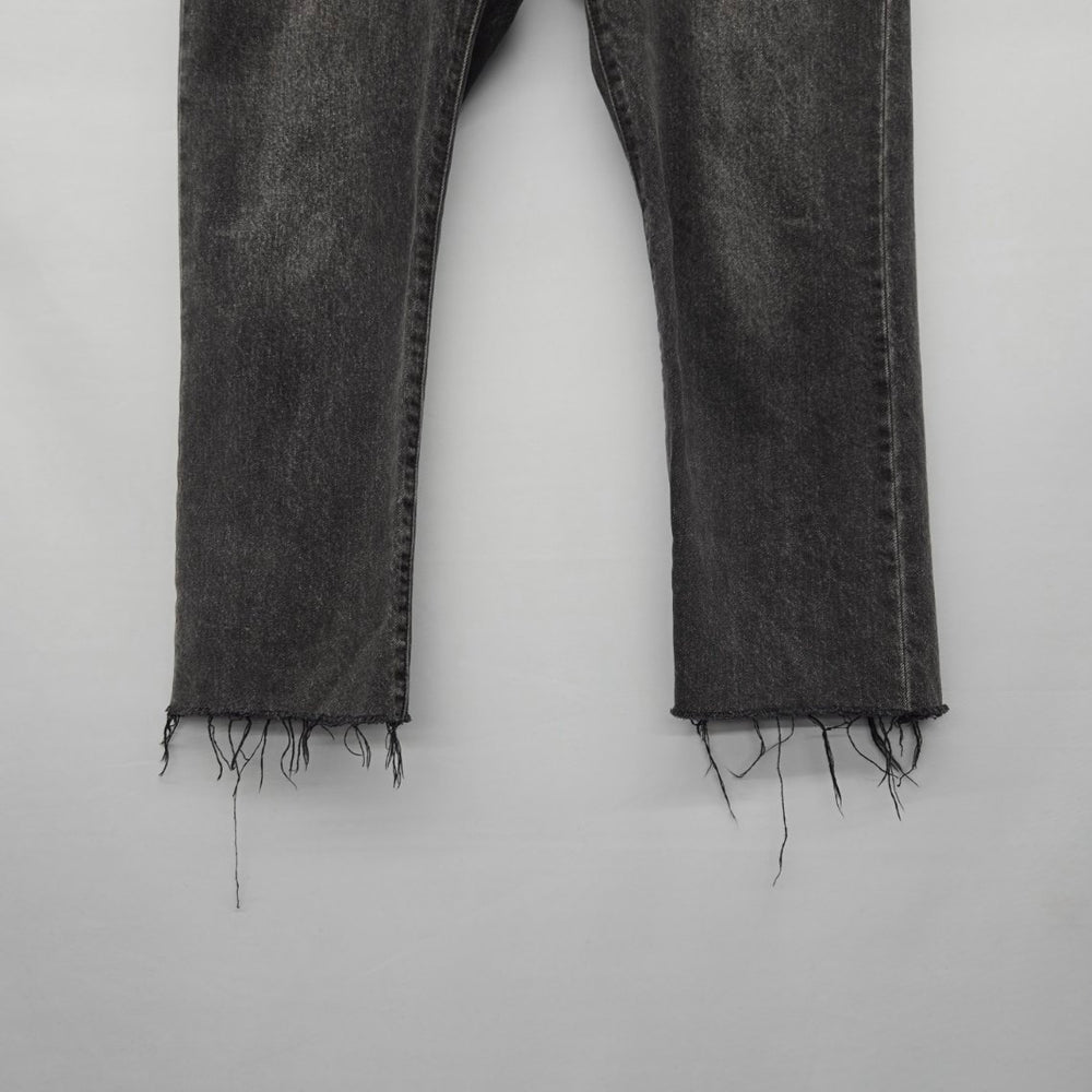 Levi’s Women’s Black Wash Straight Leg Jeans W30xL26