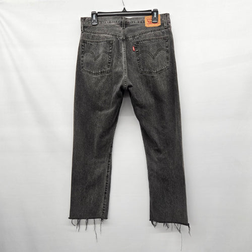 Levi’s Women’s Black Wash Straight Leg Jeans W30xL26