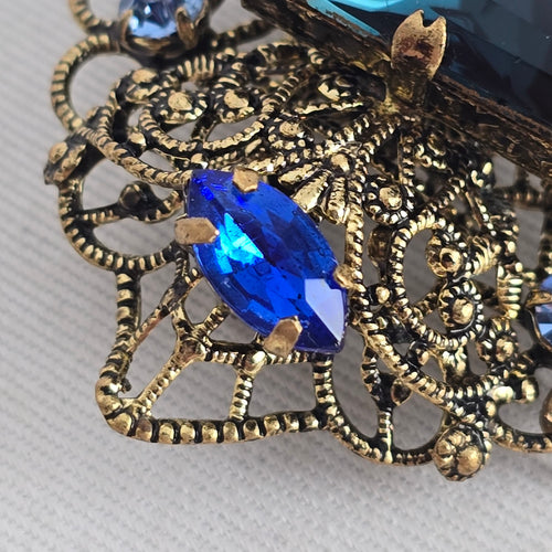 VTG 60s Blue Rhinestone Triangle Filigree Brooch Pendant