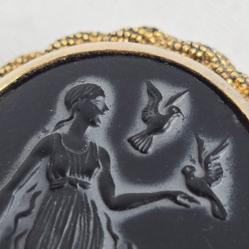 Vintage Black Intaglio Cameo Brooch Grecian Woman Birds Gold Tone