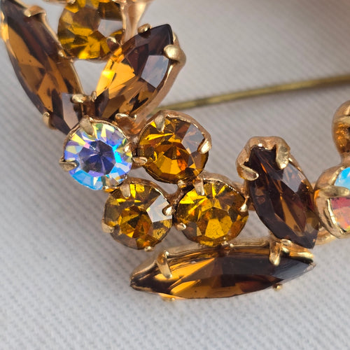Vintage Amber Brown Rhinestone Wreath Brooch Gold Tone AB Crystal Pin