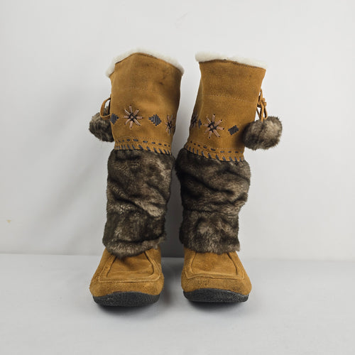 Vintage Barbo Canada Suede Mukluk Boots Tan Fur Trim Pom Pom Winter Sz 8