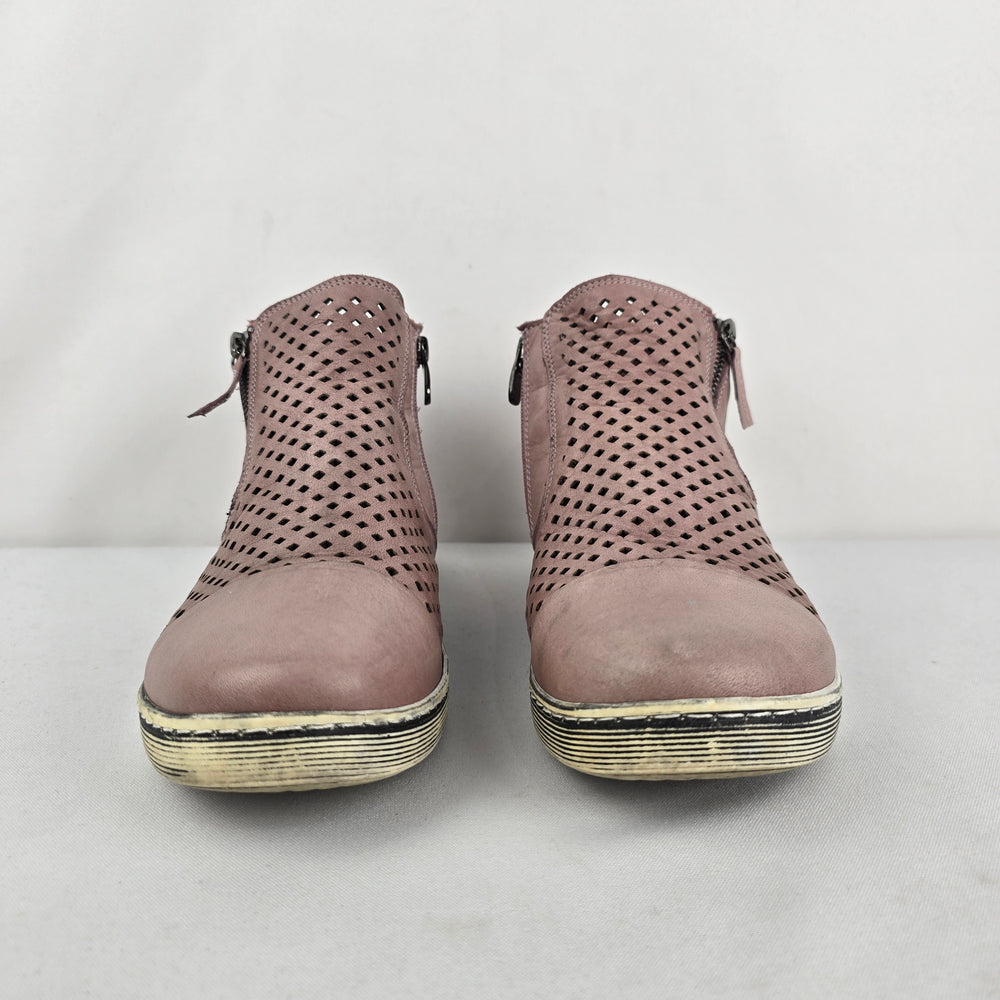 Andrea Conti Dusty Rose Leather Perforated High Top Zip Sneaker Booties Sz 8