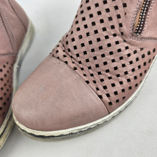 Andrea Conti Dusty Rose Leather Perforated High Top Zip Sneaker Booties Sz 8
