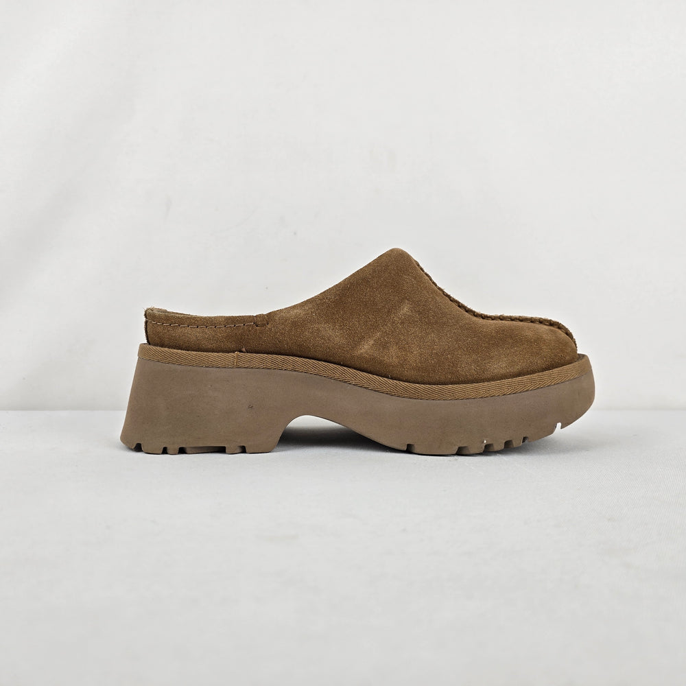 Vintage UGG Brown Suede Platform Clogs Size 8