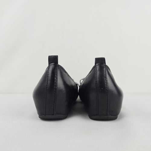 Earthies Rubio Black Leather Rosette Ballet Flats Size 7