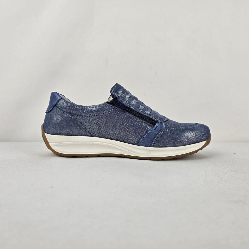 Vintage Portania Blue Metallic Leather Slip-On Sneakers - Size 6.5