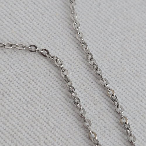 Vintage Silver-Tone Hematite Teardrop Rhinestone Pendant Necklace