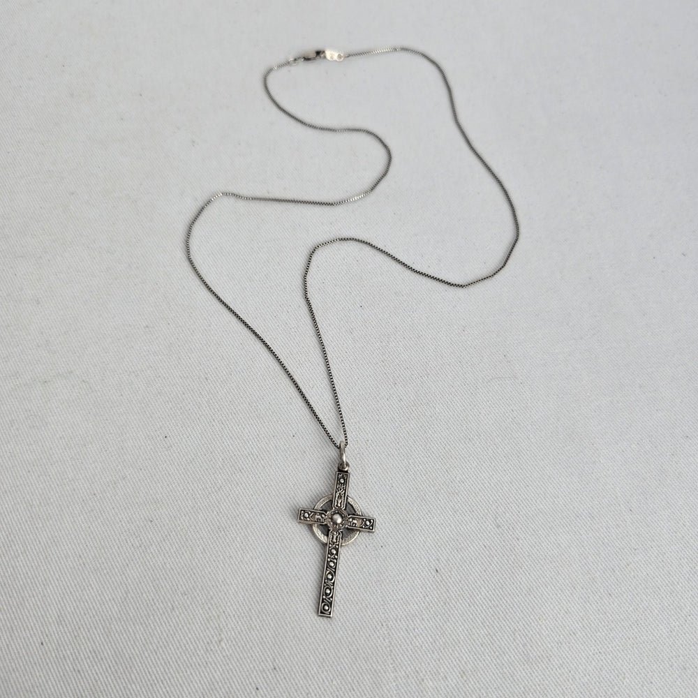 Hallmarked Sterling Silver Celtic Cross Necklace on 925 Box Chain