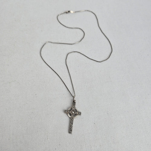 Hallmarked Sterling Silver Celtic Cross Necklace on 925 Box Chain