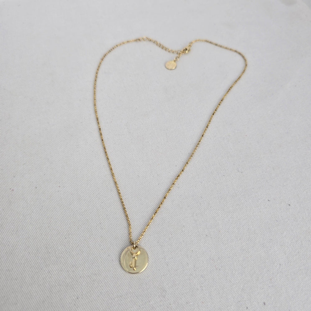 eLiasz and eLLa Canadian Designer Gold Tone Key Charm Pendant Necklace