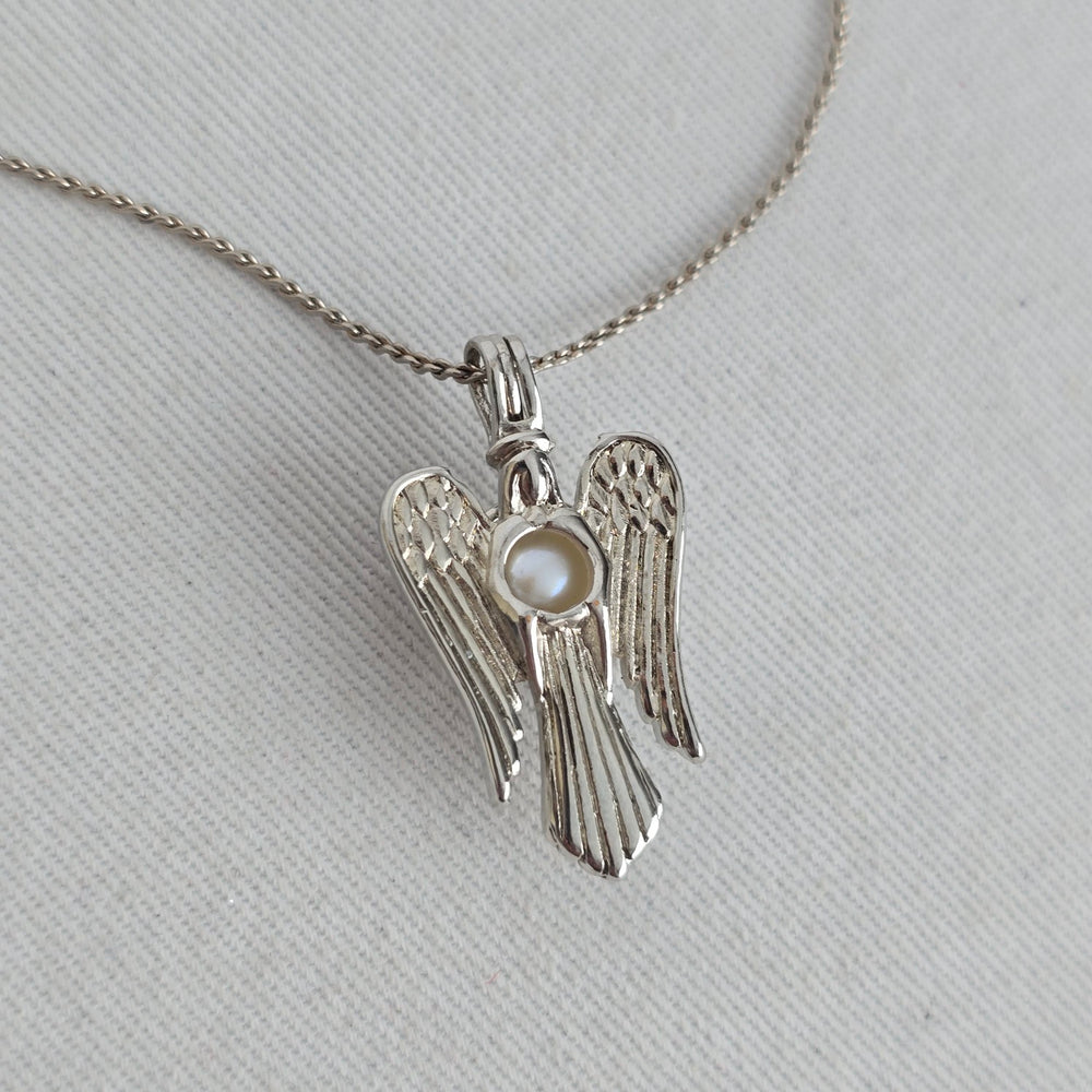 Vintage Silver-Tone Angel Pendant Necklace with Faux Pearl Accent
