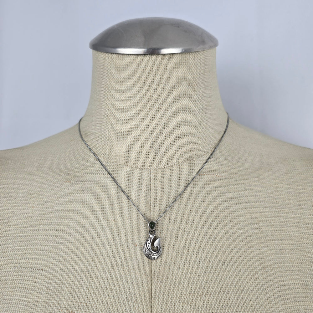 Vintage 925 Sterling Silver Fish Hook Pendant Necklace