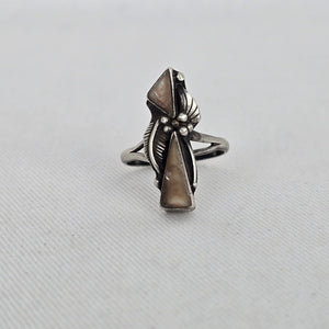Vintage Sterling Silver Navajo Cream Stone Geometric Statement Ring Size 5.5