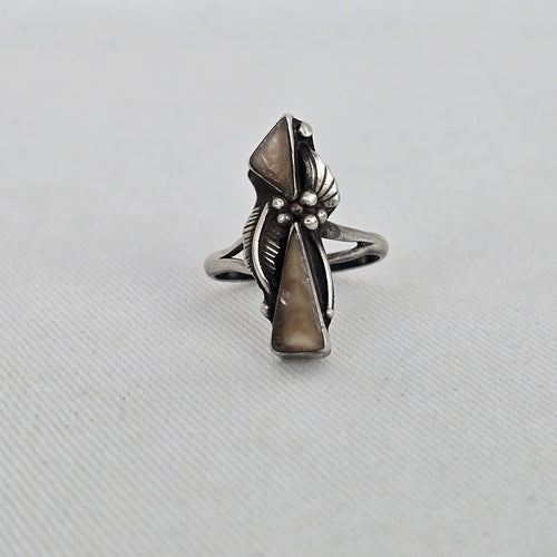Vintage Sterling Silver Navajo Cream Stone Geometric Statement Ring Size 5.5