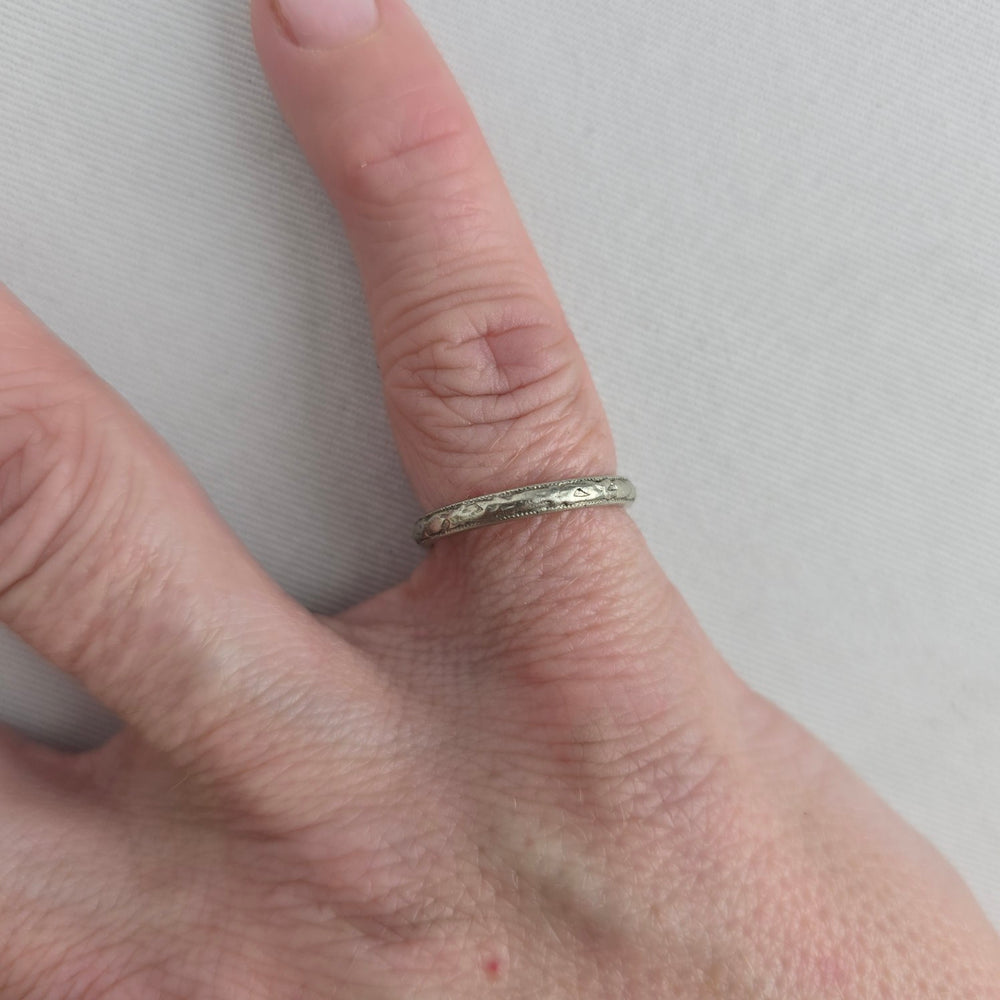 Vintage Silver Textured Band Ring Size 6.25