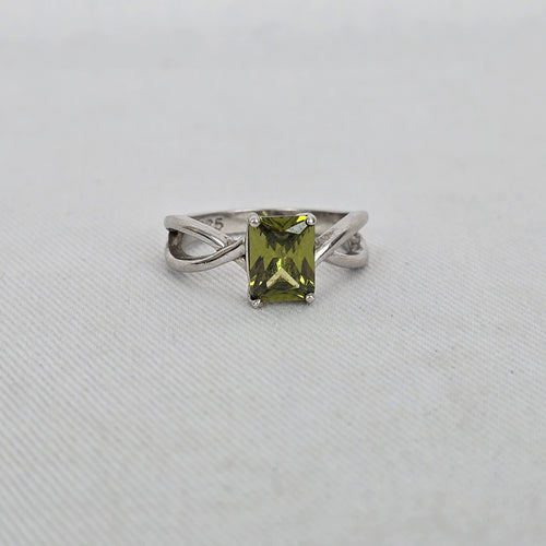 925 Sterling Silver Green Emerald-Cut Natural Peridot Ring Size 6