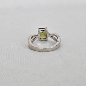 925 Sterling Silver Green Emerald-Cut Natural Peridot Ring Size 6