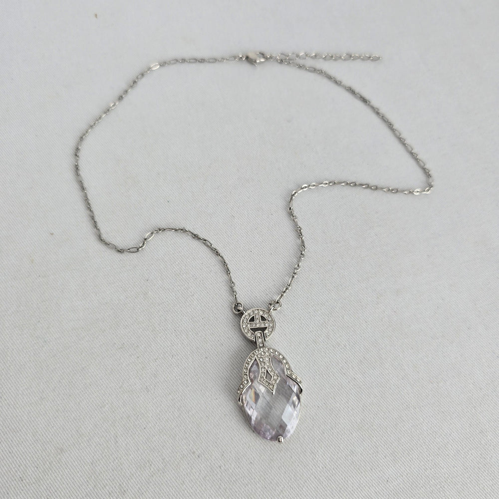 Vintage Butler Silver Oval Faceted Stone Pendant Necklace