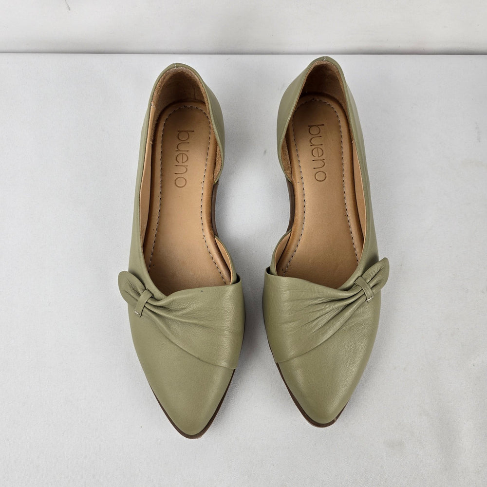 Bueno Women’s Sage Green Leather Pointed Toe Flats Size 39/8.5