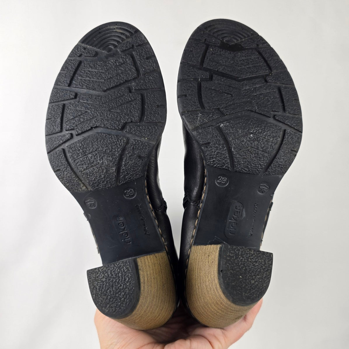 Riker Black Heeled Boot Size 8