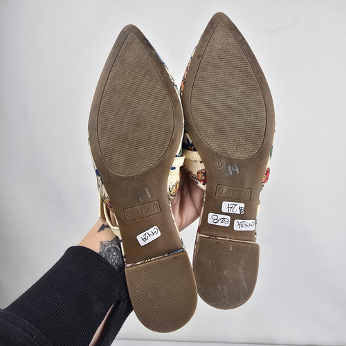 Uni Floral Flat Pointed Toe Mule Shoes Size 8