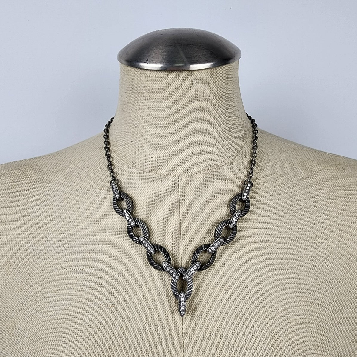 Textured Silver & Crystal Link Necklace