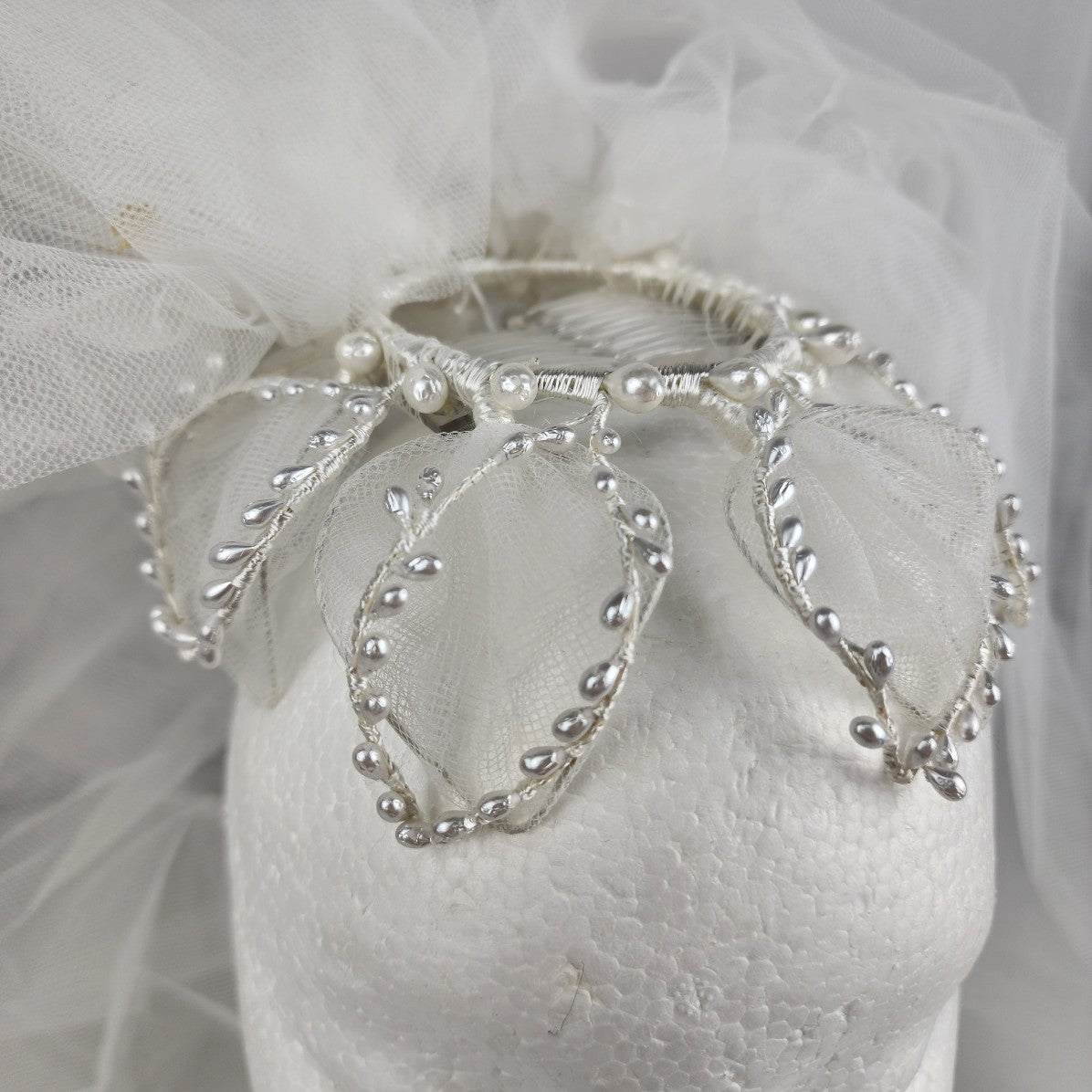Vintage White Faux Pearl Flower Crown Veil