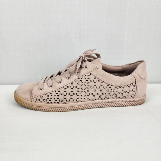 Call it Spring Nude Laser Cut Runners Size 10