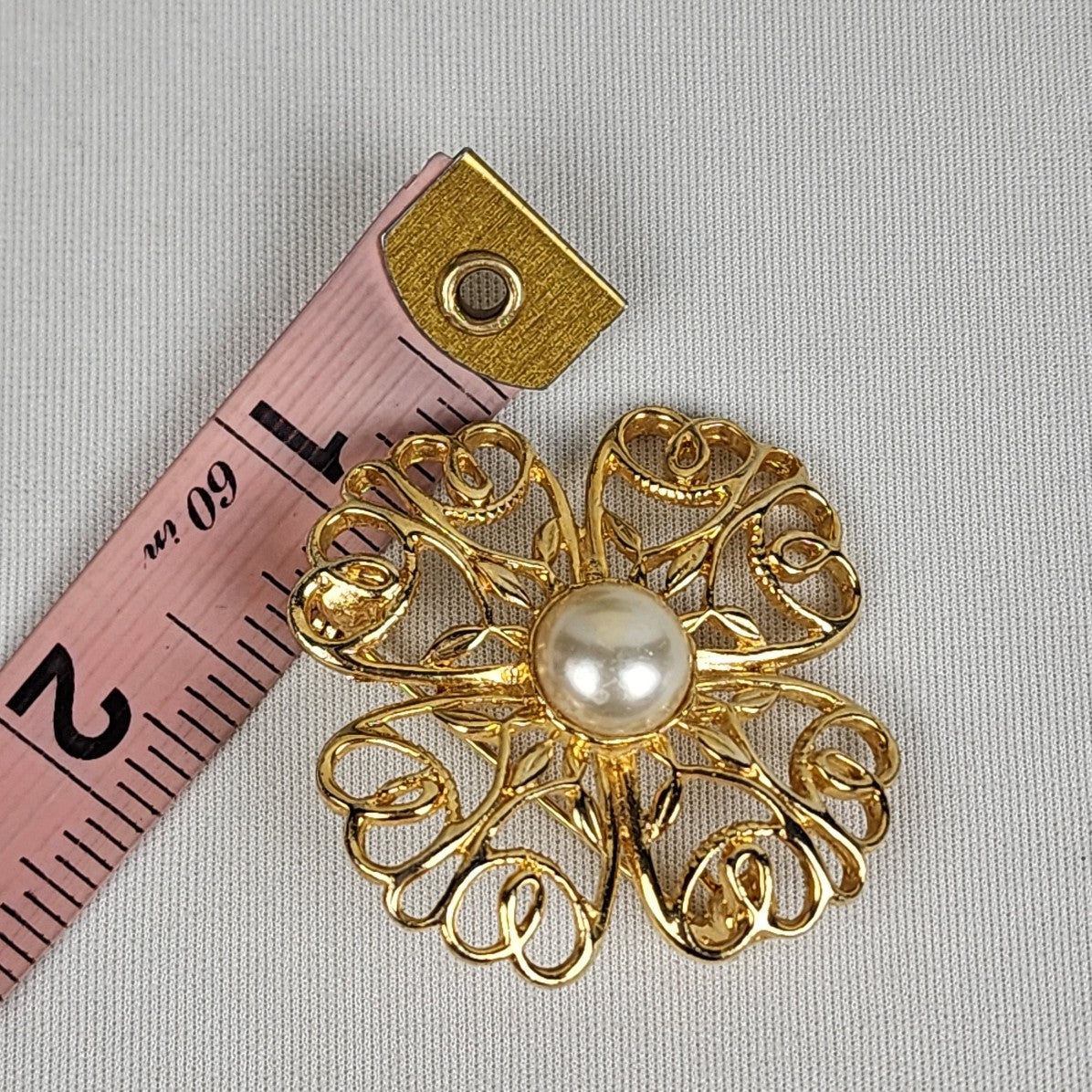 Vintage Gold Tone Flower Faux Pearl Brooch